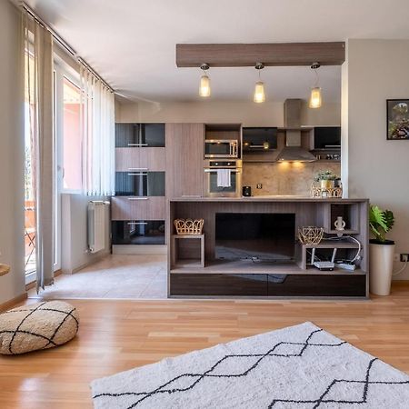 Deja Vu, Cozy & Quiet 1 Bdr Apt Fast Wi-Fi София Экстерьер фото