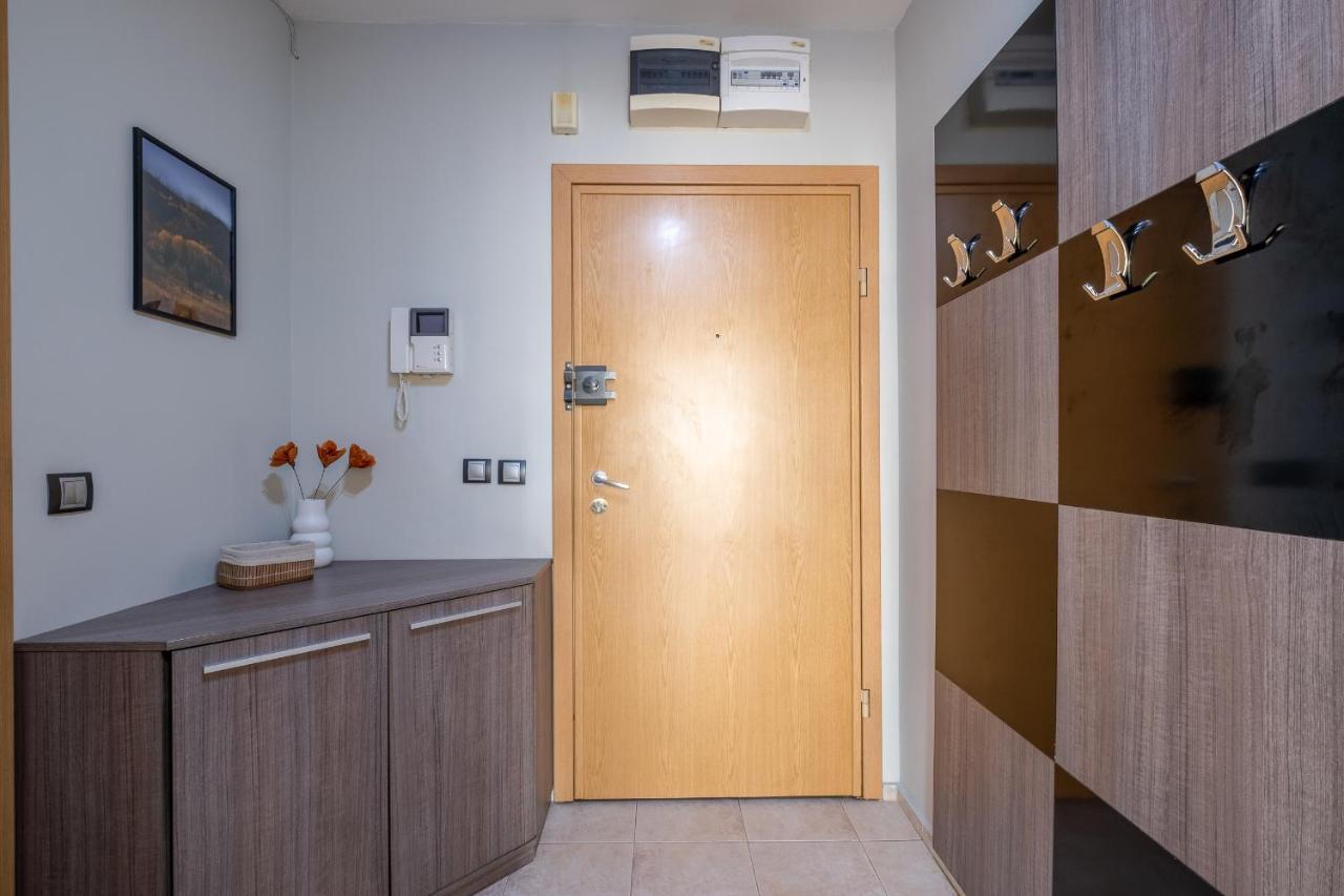 Deja Vu, Cozy & Quiet 1 Bdr Apt Fast Wi-Fi София Экстерьер фото
